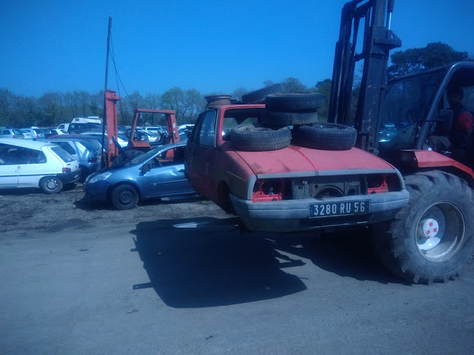 Aperçu des activités de la casse automobile AUTO RECUPERATION située à CRACH (56950)